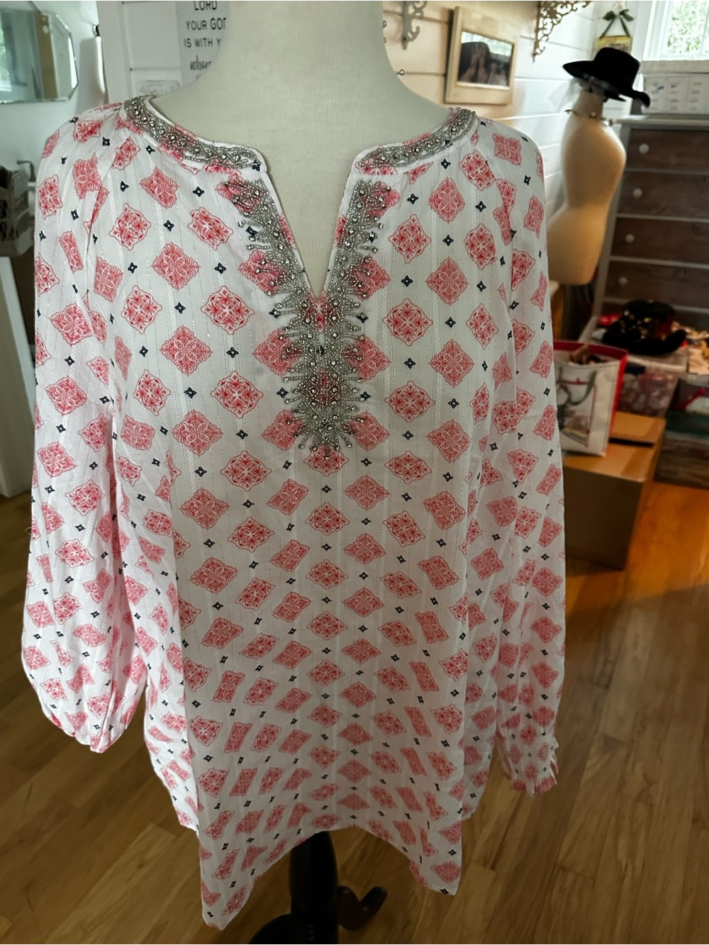 Pretty peasant top never worn